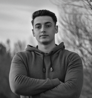 Silas Nicholas, software engineer at flash-usd.shop